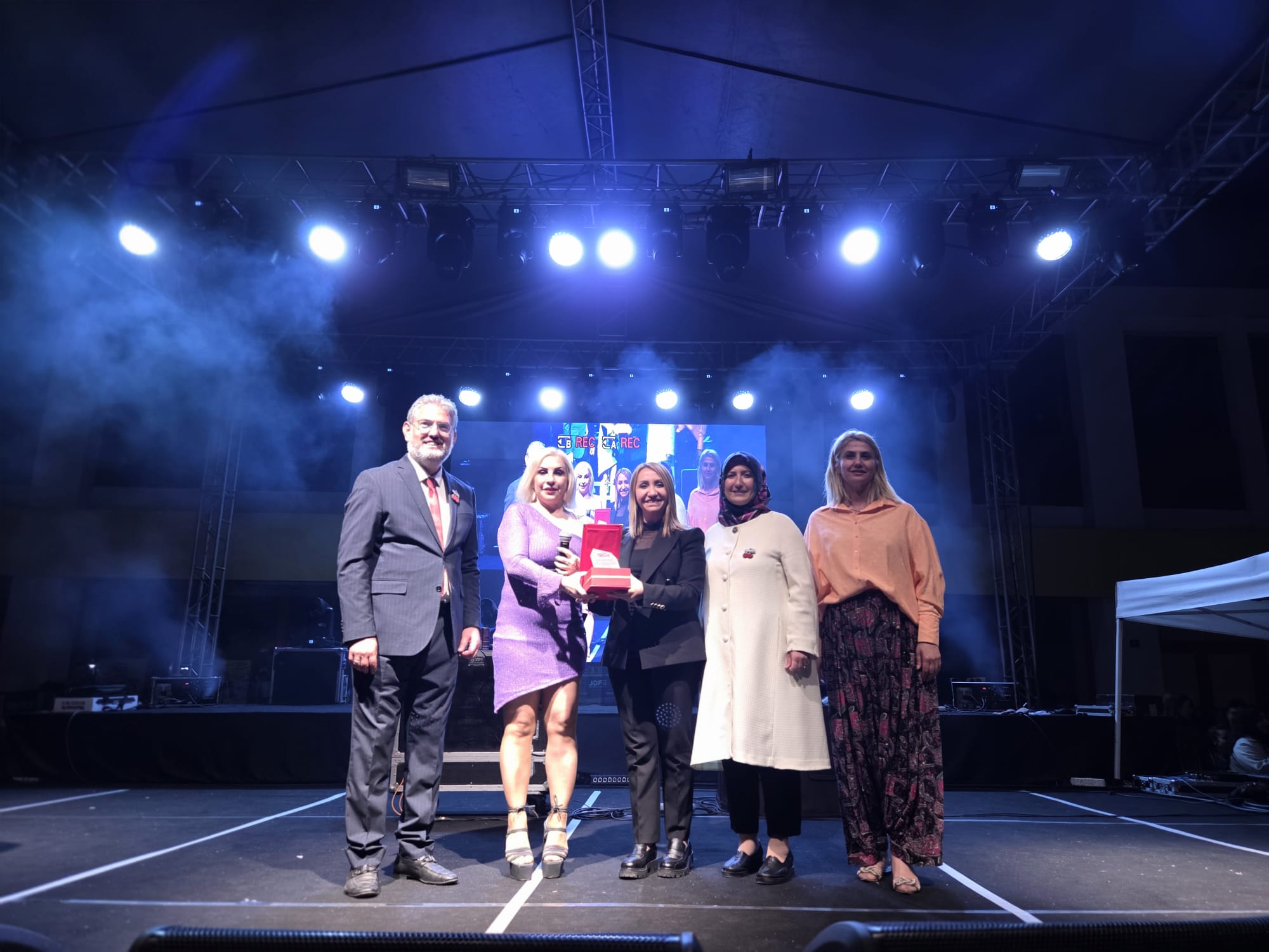 Festival Gecesi Zeynep Dizdar Konseriyle Taçlandı